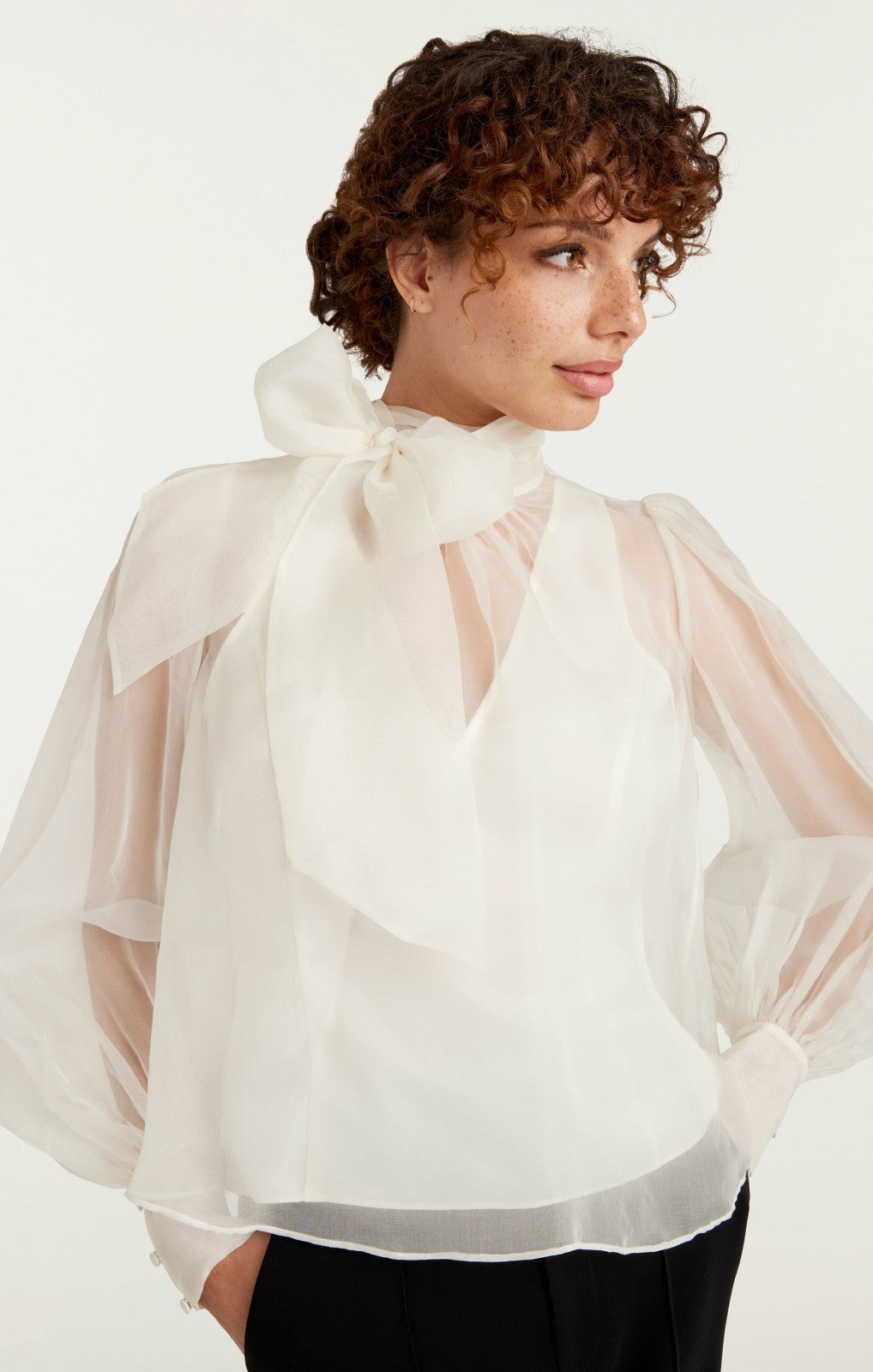 Reo Top Ivory