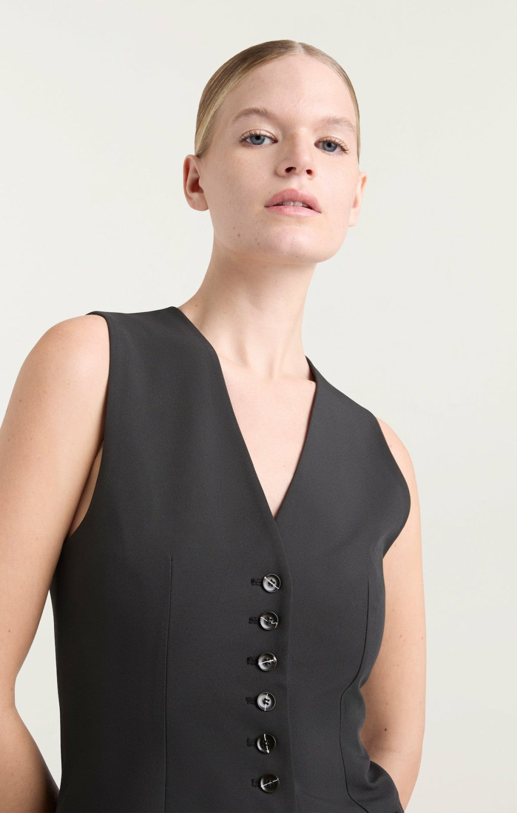 Kallen Vest Black