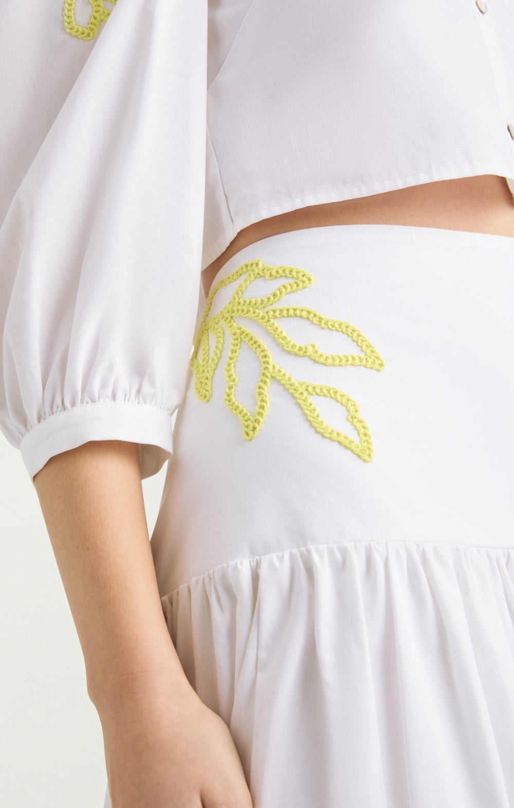 Trailing Peonies Tilda Skirt White/Golden Glow