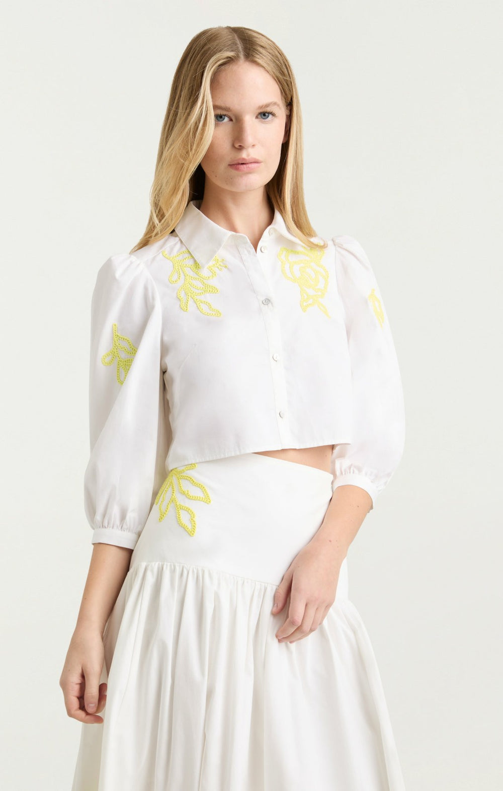 Trailing Peonies Tilda Top White/Golden Glow